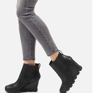 - Sorel leather wedge waterproof boots